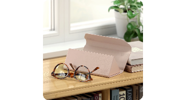 Satechi FindAll vegan-leather glasses case with Find My - Desert Rose