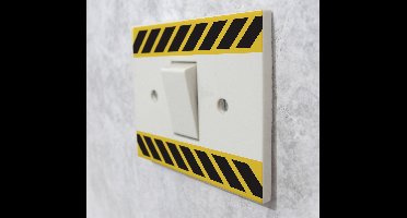 Sticker schakelaar gevaar lijnen