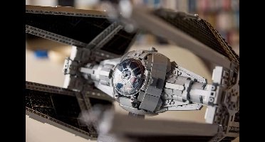 LEGO STAR WARS 75382 TIE Interceptor