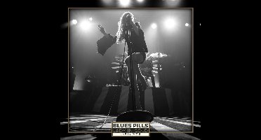 Lady In Gold - Live In Paris