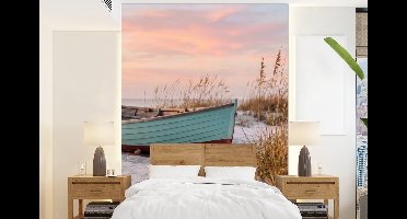 Behang - Fotobehang Rustiek - Roeiboot - Zandstrand - Breedte 160 cm x hoogte 220 cm