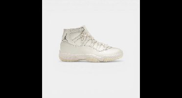 Jordan 11 Retro Pearl (Women's)