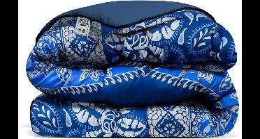 Avenue - Luxe en makkelijk dekbed zonder overtrek – Hoesloos 2 persoons dekbed 200x200 cm – Anti-allergisch & hygiënisch – Wasbaar op 60°C – Wolkenzacht en soepel – Barok Blauw – All Year comfort zomerdekbed & winterdekbed