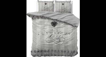 Dreamhouse Luxurious Suite - Dekbedovertrekset - Lits-Jumeaux - 240x200/220 + 2 kussenslopen 60x70 - Wit