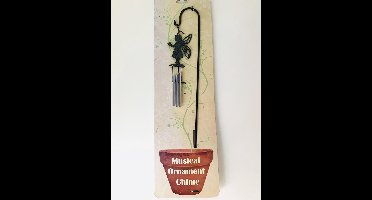 Nature's Melody windgong fee hangend op tuin prikker.9x46c0.5cm. Metalen Tuinsteker. tuindecoratie. Tuinsteker windgong met uil. U krijgt nog een windgong 7x17x2cm van sleepy hollow  gratis bij.