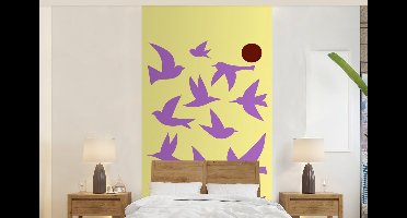 Behang - Fotobehang Vogels - Cirkel - Geel - Beweging - Breedte 120 cm x hoogte 240 cm