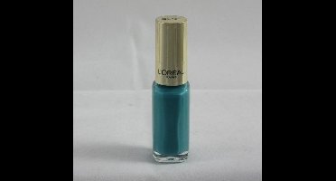 L'Oréal Paris Color Riche Le Vernis 616 Innocent Green Nagellak