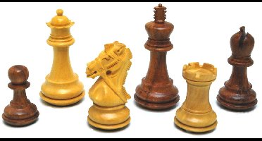 HOT Games schaakstukken set Rein Knight handgesneden hout 96mm.
