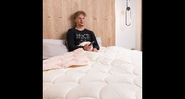 Zydante Eazy Dekbed van Microvezel – Zacht en Ademend – Wasbaar – Licht en Comfortabel – Onderhoudsvriendelijk – Crème/Pink - 240x200