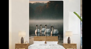 Behang - Fotobehang Zwanen - Wit - Water - Mist - Breedte 145 cm x hoogte 220 cm