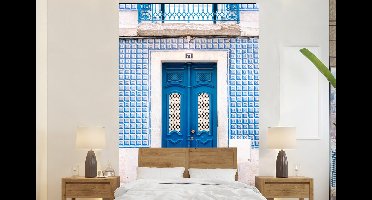 Behang - Fotobehang Blauw - Deur - Hout - Architectuur - Breedte 160 cm x hoogte 240 cm - Behangpapier