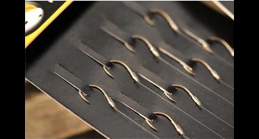 Guru LWGS Pole Rigs - 15cm - 0.13mm - Haakmaat 16 - Transparant