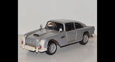 Maddeco blikken auto "Aston Martin 007"