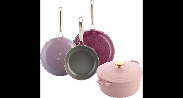 BK Sky Violet Koekenpannenset 3-delig 20/24/28cm + Bourgogne Braadpan 24cm - 4.2l - PFAS-vrije antikleeflaag - Pannenset inductie - Keramische pan - Braadpan Gietijzer - Ovenbestendig tot 220°C - Met deksel - Roze