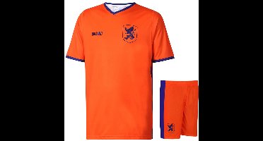 Nederlands Elftal Voetbaltenue Thuis Oranje - Voetbal Tenue Kinderen - Shirt en Broekje - Jongens en Meisjes - Volwassenen - Heren en Dames - Maat 116