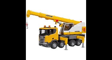 bruder Scania Super 560R vrachtwagen met Liebherr hijskraan en licht en geluid modelvoertuig