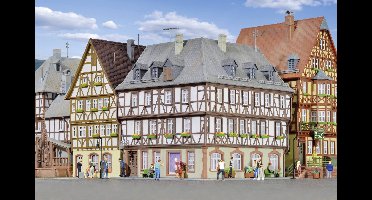 Kibri 38904 H0 Vakwerkhoekhuis Miltenberg