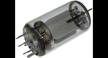 BTB Vertrieb QQE 06 / 40 = SRS 4451 Elektronenbuis Dubbeltetrode 600 V 100 mA Aantal polen: 7 Fitting: Septar 1 stuk(s)