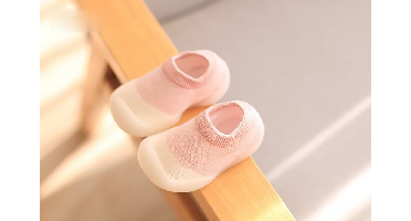 TinySteps – Comfort & Veiligheid – FlexiFeet Baby Schoentjes Roze / 24/25 (2–3 jaar / 14.5 cm) | Educatief Speelgoed