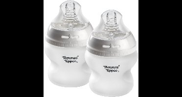 Tommee Tippee Natural Start glazen babyflessen met siliconecoating - set van 2 x 150ml baby flessen - extra lage toevoersnelheid 0m+