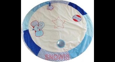 Speelkleed rond Ollie Tiamo