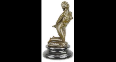 Bronzen beeld - Knielende naakte vrouw - sculptuur - 21,7 cm hoog