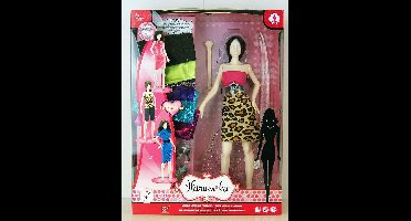 Bandai Namco Harumika Mannequin - Design set met stoffen en accessoires