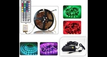 ABC-LED - Led strip - 5 m - RGB -  Plug & play 24V - incl. Full Touch controller