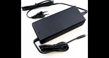 60 Watt - 12V / 5A adapter voor led strips - Stevige kunstof behuizing - Uitgerust met 5.5 x 2.1 DC stekker