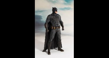 DC Comics: Justice League Movie - Batman Artfx+ PVC Statue