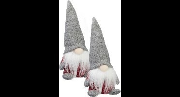 2x stuks pluche gnome/dwerg decoratie poppen/knuffels met grijze muts 18 cm - Kerstgnomes/kerstdwergen/kerstkabouters